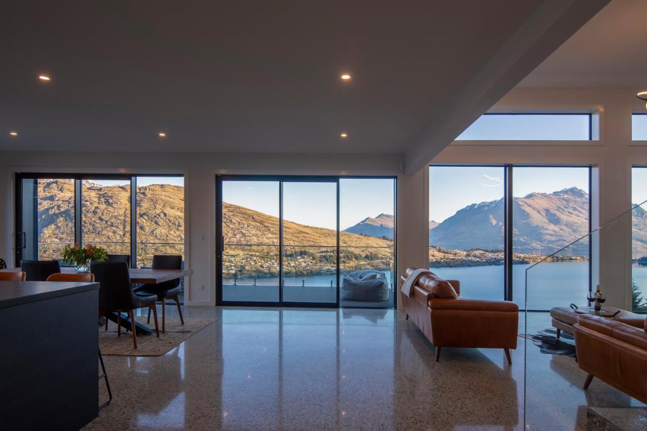 Sky Villa A Luxurious Villa Lake Views Gas Fire Queenstown Exterior photo