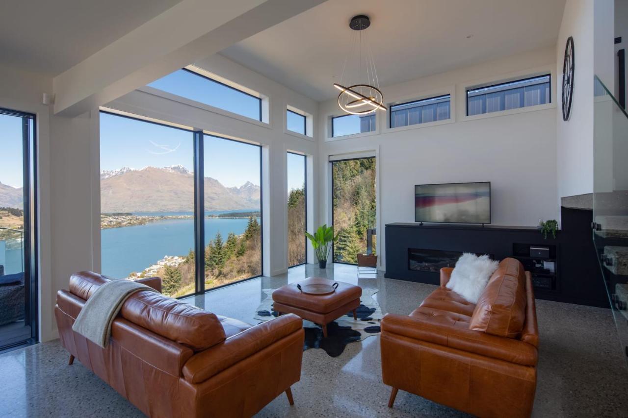 Sky Villa A Luxurious Villa Lake Views Gas Fire Queenstown Exterior photo