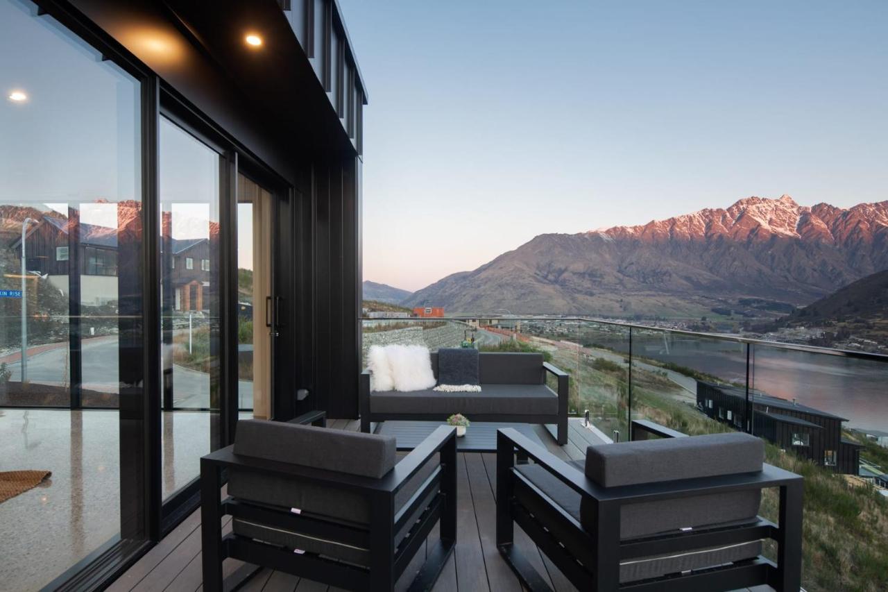 Sky Villa A Luxurious Villa Lake Views Gas Fire Queenstown Exterior photo