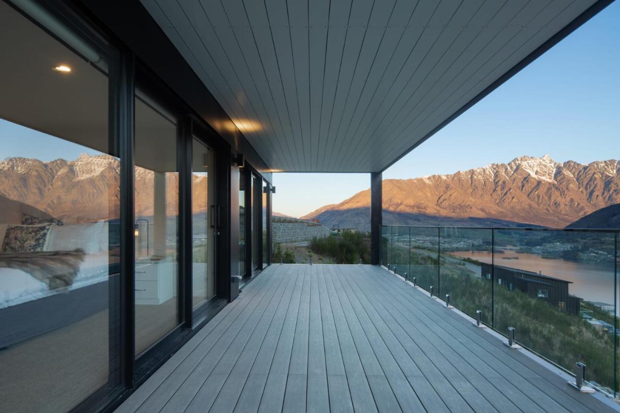 Sky Villa A Luxurious Villa Lake Views Gas Fire Queenstown Exterior photo